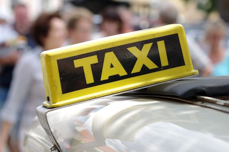 Taxi disponibili per andare da Amalfi a Ravello